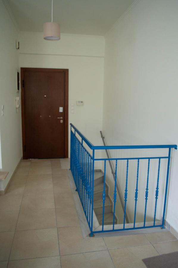 דירות סכיניאס Blue And White מראה חיצוני תמונה