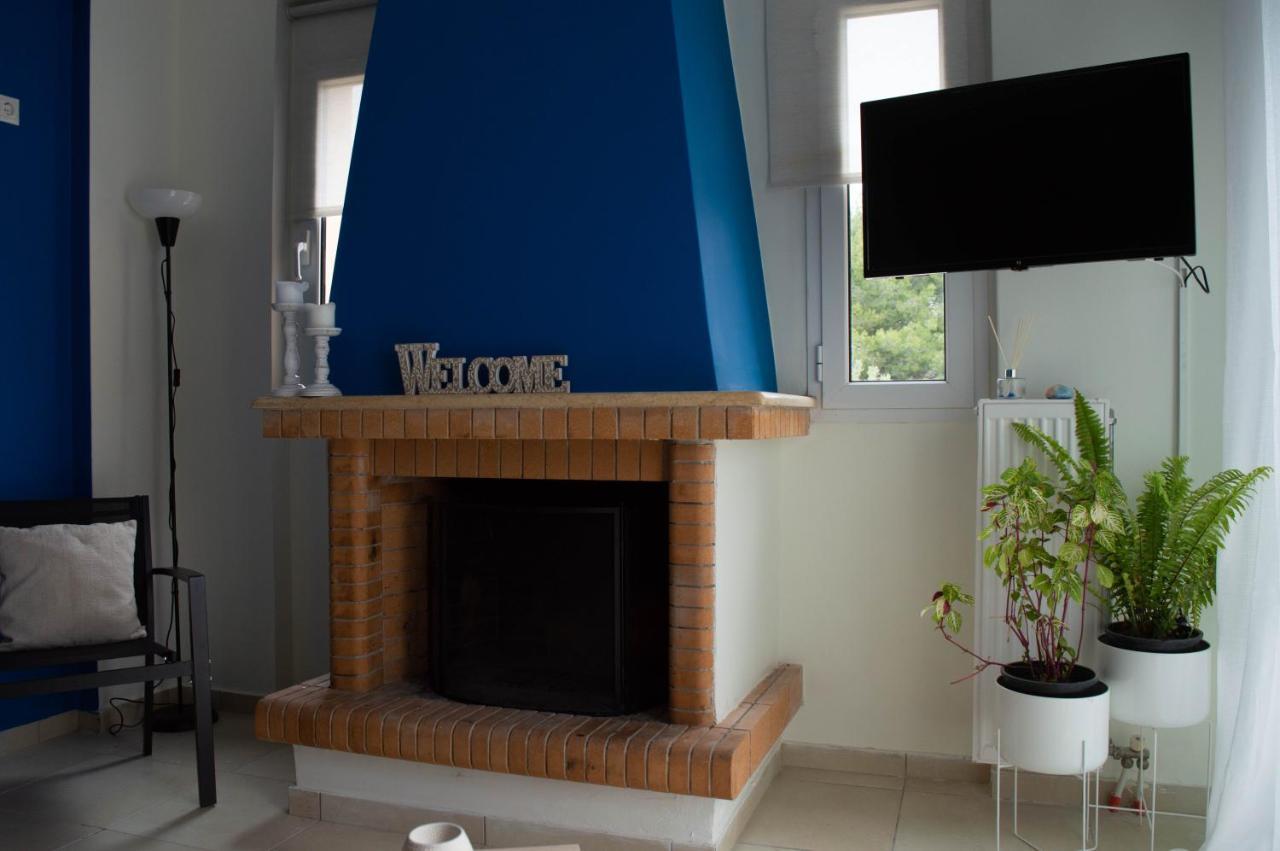 דירות סכיניאס Blue And White מראה חיצוני תמונה